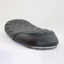 Diamond Brat Seat w/LED Hoop