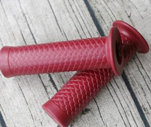 lake moto fish scale grips